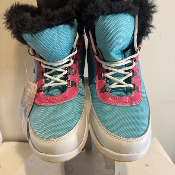 Bearpaw Hawaiian Ocean Mokelumne Women’s Boots size 9 new - Picture 3 of 8